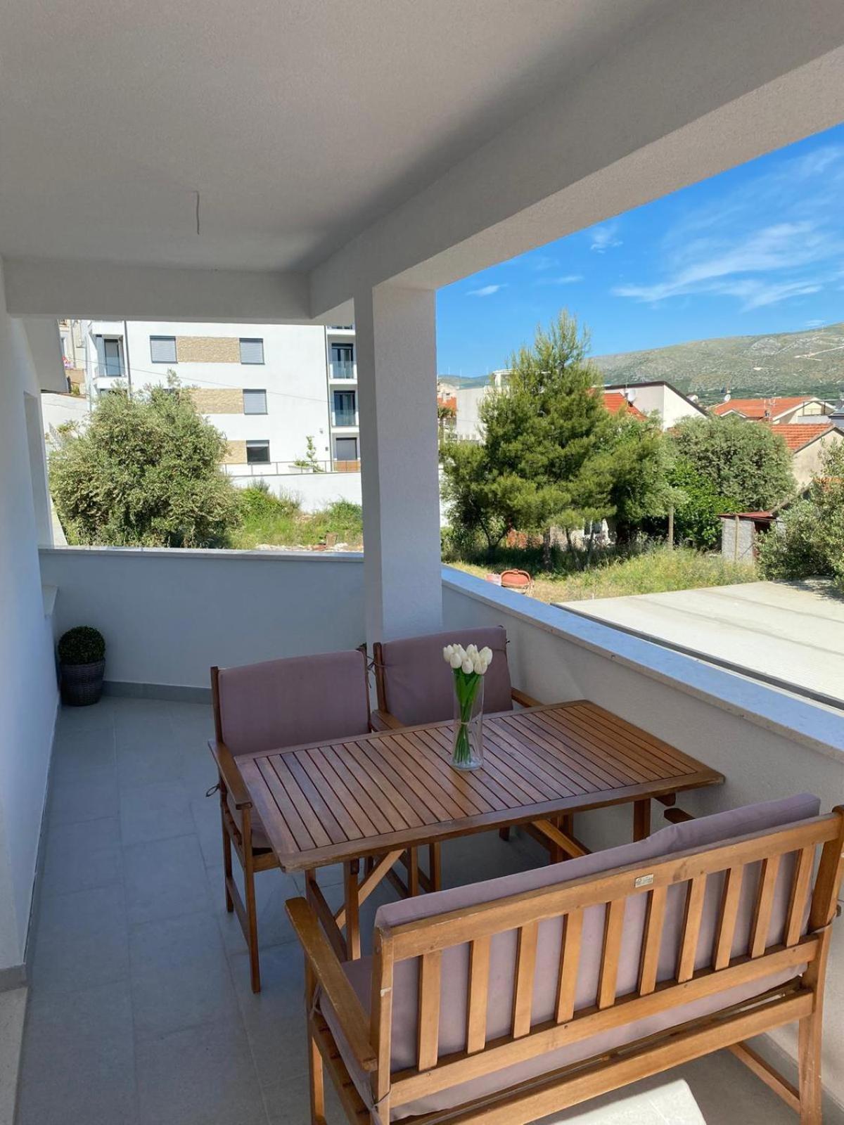 Apartments Paola Trogir Kültér fotó