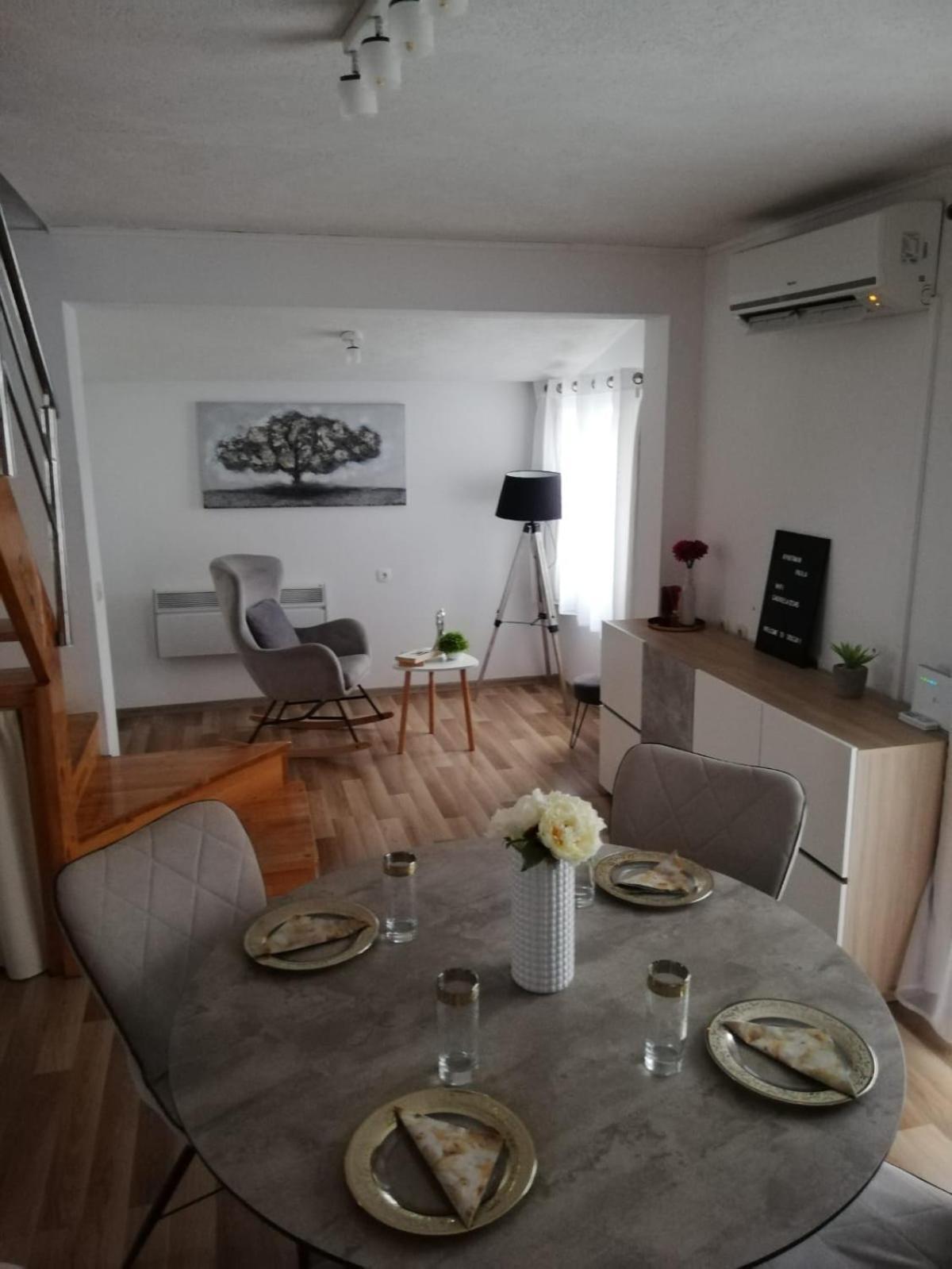 Apartments Paola Trogir Szoba fotó